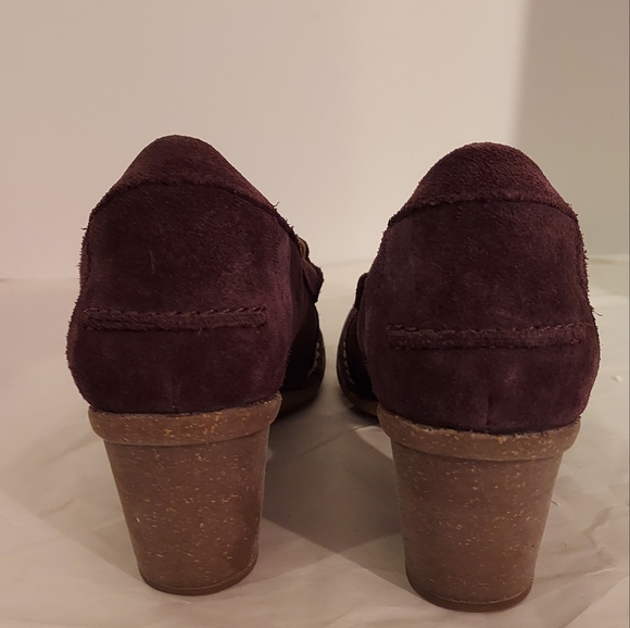 Unstructured by Clarks Carleta Belle Purple Suede Heeled Loafers in Size 8 M - Picture 7 of 11